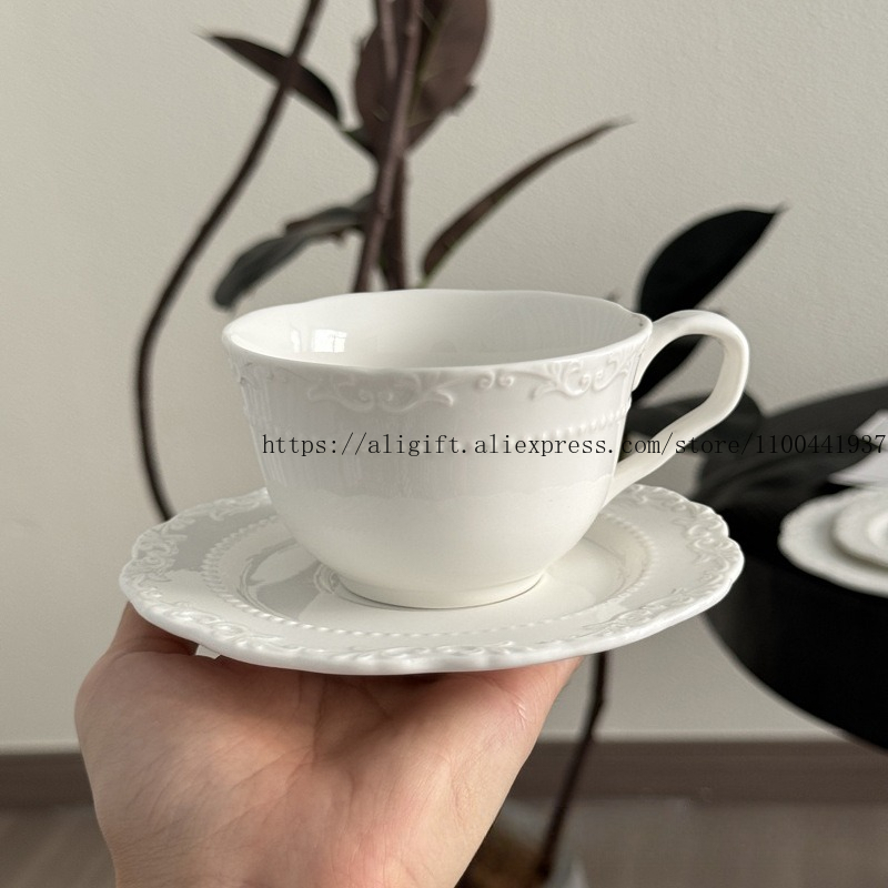 French Light Luxury Embossed F - Coffee Tea Catering recension och pris